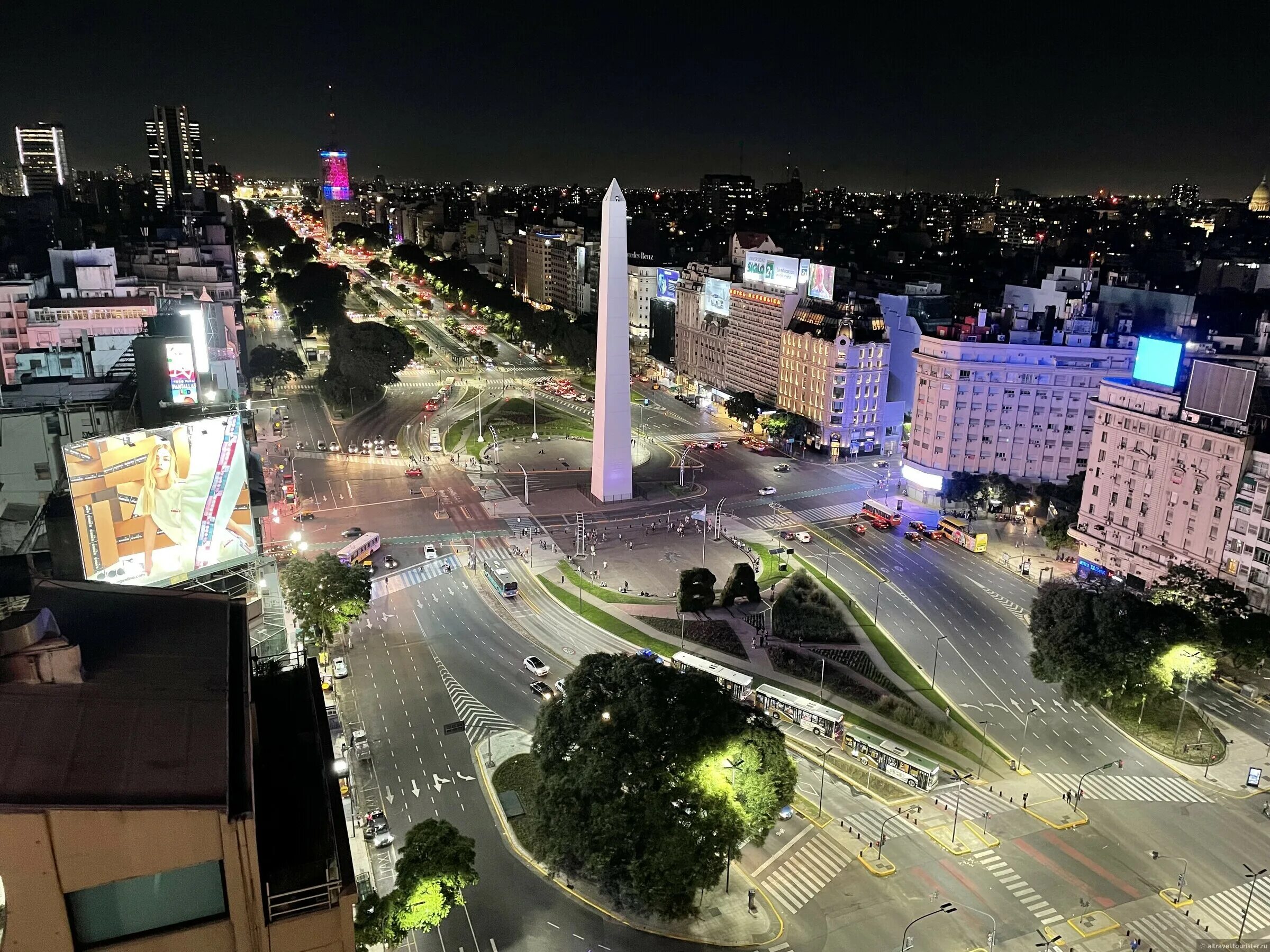 Москва буэнос айрес разница. Достопримечательности аргенттны гуэнэс эрис. Район центра в буэнос айрес. Буэнос-айрес частная школа. Ратуша буэнос-айреса.