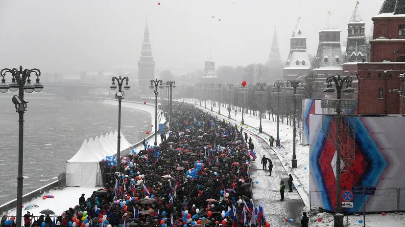 60 тыс человек. Митинг. 60 Тысяч человек фото. Москва прямой эфир сейчас. Россия в моём сердце митинг.