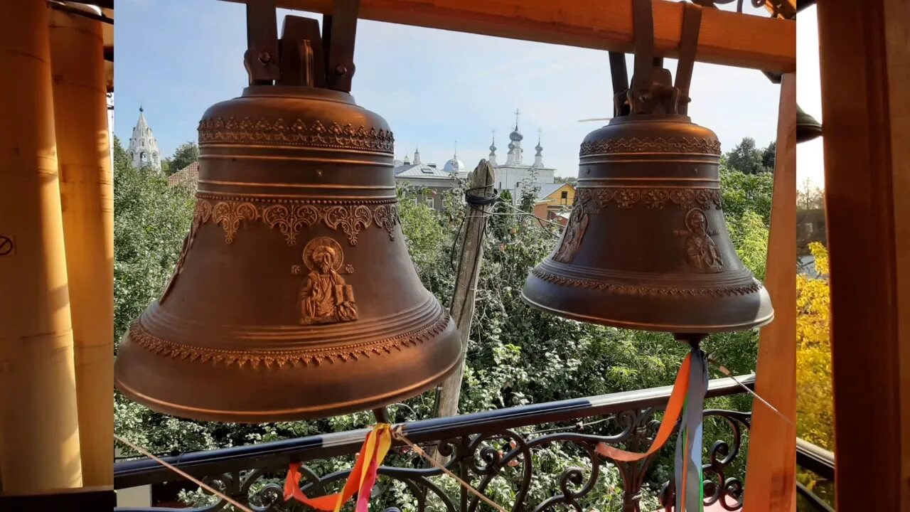 Суздаль колокольня музей колоколов. Колокольный звон Суздальского монастыря. Звонари Московского колокольного центра.. Вечерние колокола. Концерт колокольчики