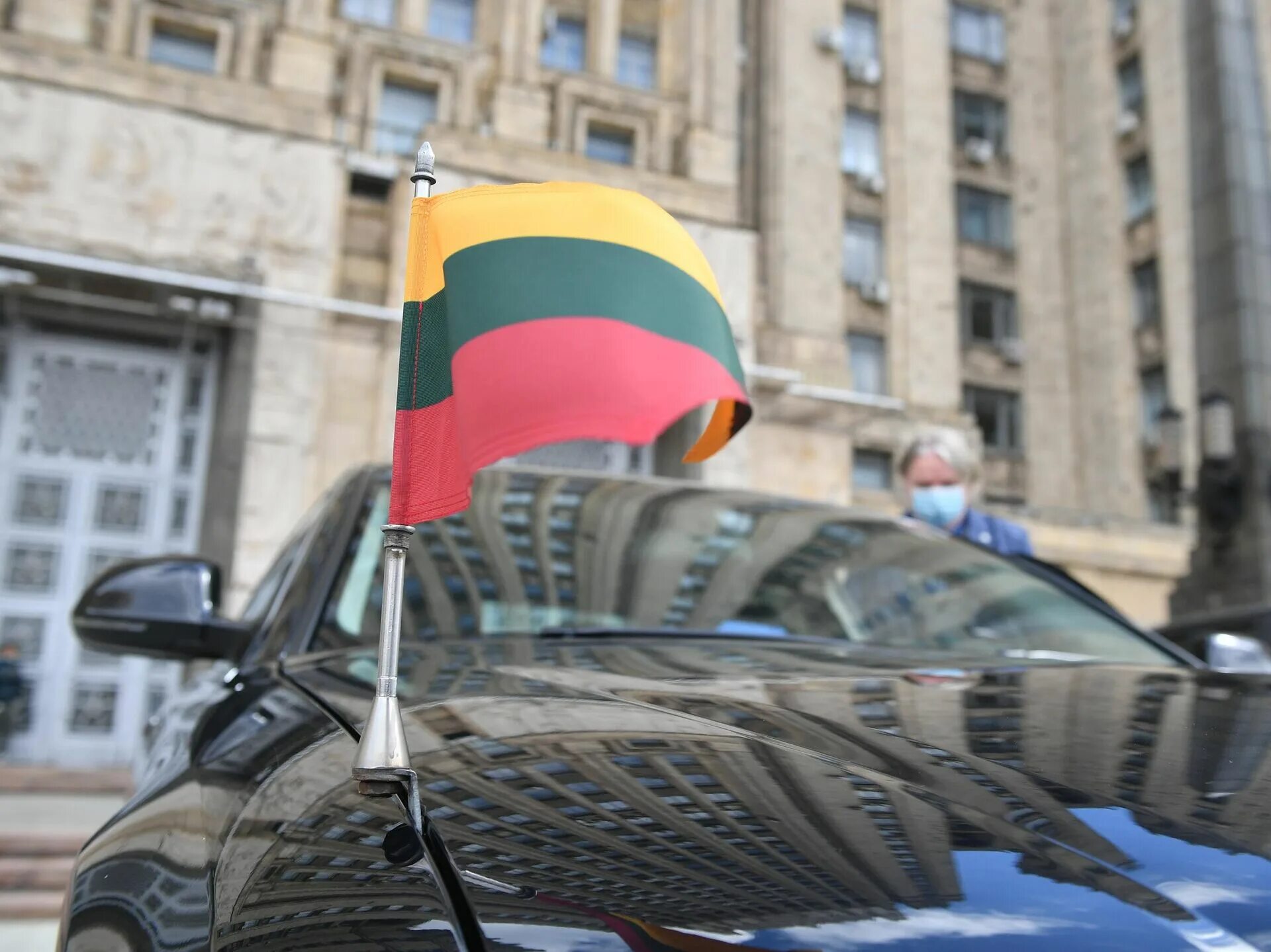 Литва признала