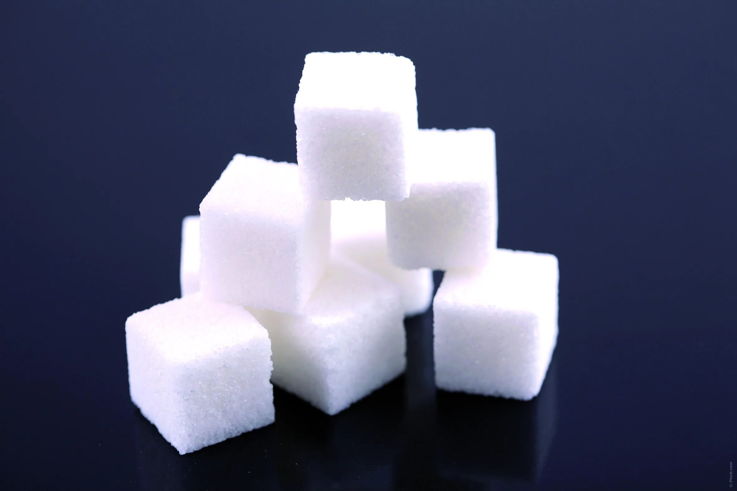 Сахар плотный. Сахара-рафинада. Сахар рафинад кубик. Сахар в кубиках. Кусочек сахара.