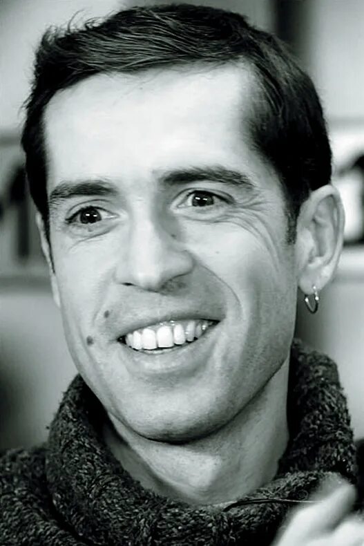 солист группы свело. покровский, максим сергеевич. солист ногу свело максим покровский сейчас. макс покровский 2020. солист группы свело.