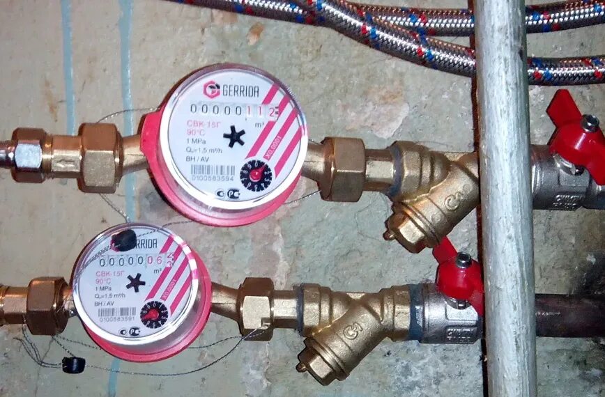 Монтаж счетчика воды. Счетчики холодной и горячей воды. Счетчики холодной и горячей воды. Установка счетчиков стоит 2500. Как установить водяной счетчик.