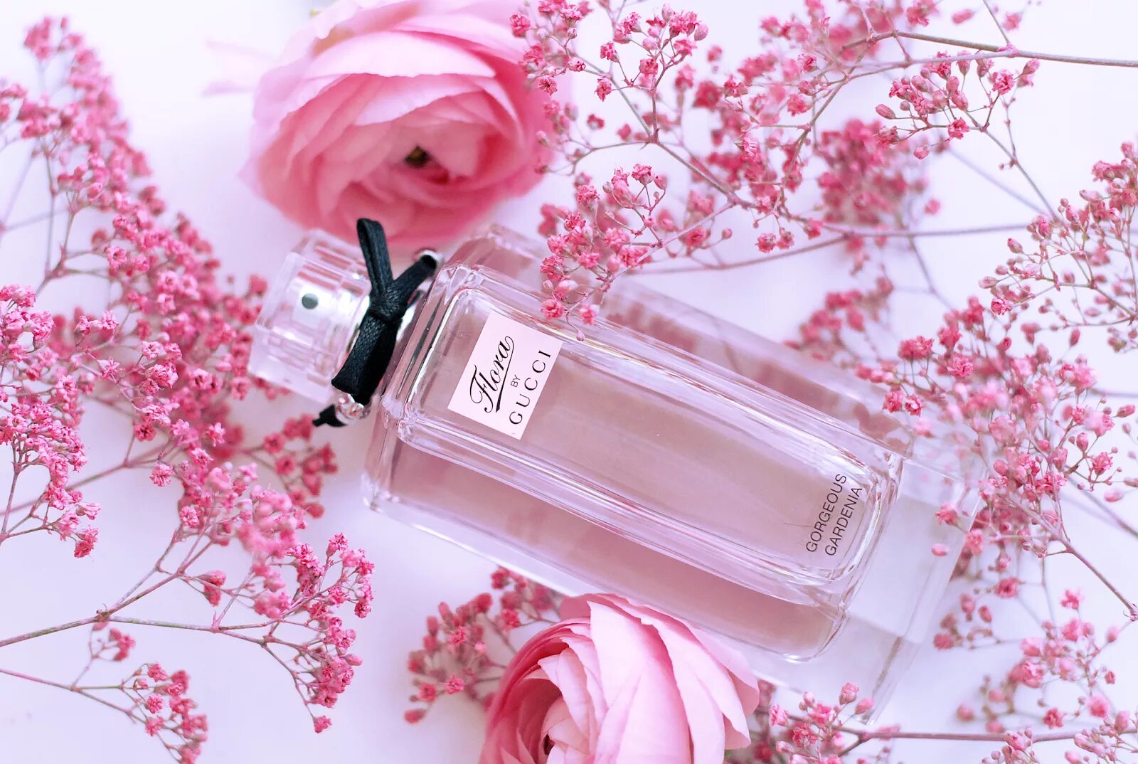 Нежная туалетная вода. Gucci Flora by Gucci gorgeous gardenia. Flora by Gucci gorgeous gardenia. Gucci Flora gorgeous gardenia 100ml. Gucci Flora Parfum.