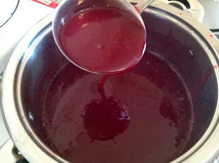 Сок из красной смородины через соковыжималку на зиму - фото