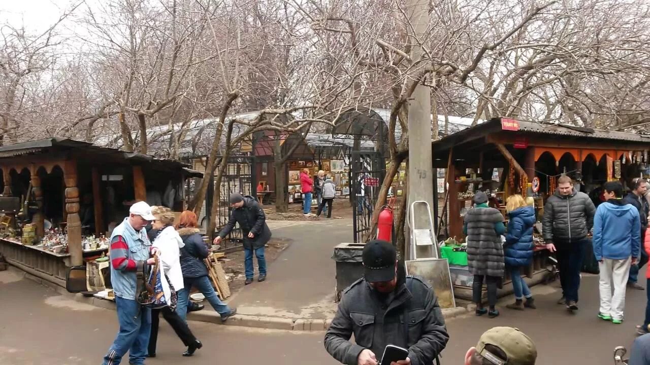 Метро партизанская рынок
