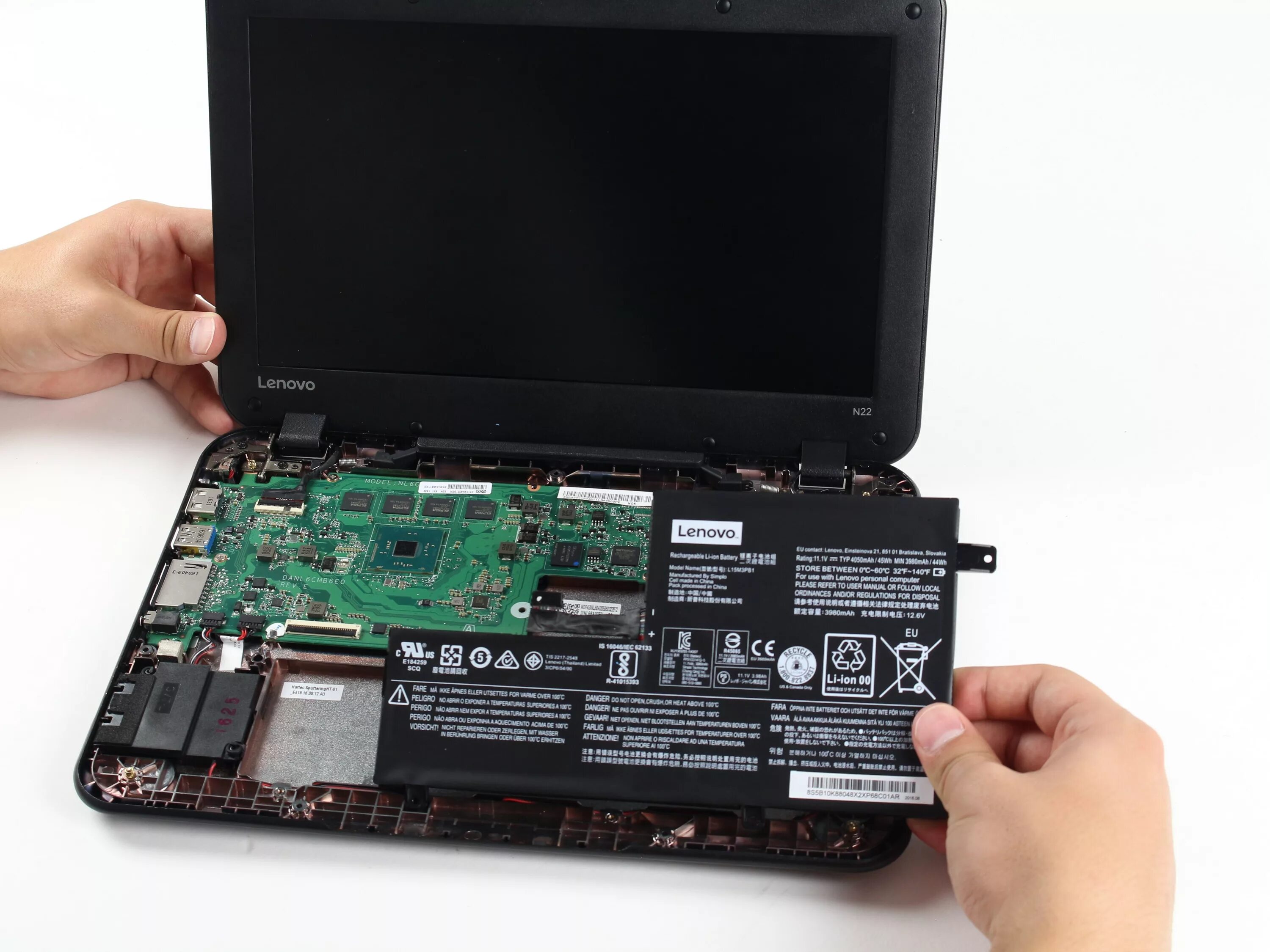 Где можно сдать ноутбук. Ремонт ноутбука Lenovo. Ремонт ноутбуков Lenovo. Lenovo n22 mozeboard. Замена аккумулятора на Netbook Lenovo THINKPAD.