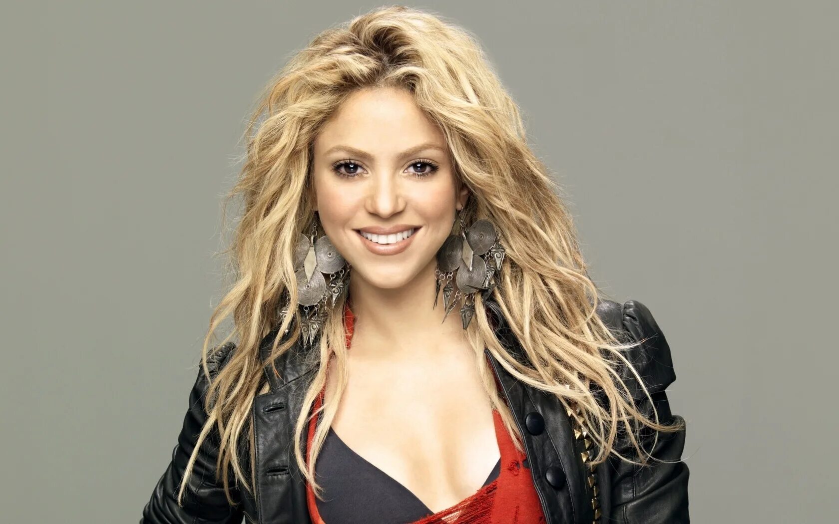 Английские песни шакиры. Shakira 1999. Shakira 2007.