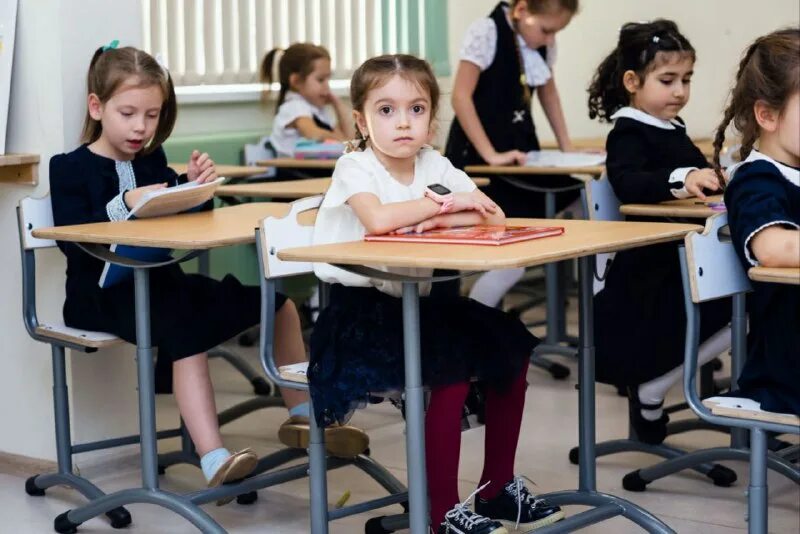 Little person. Little person. Little me детский сад краснодар. первоклашки в 102 школу краснодар. Little person.