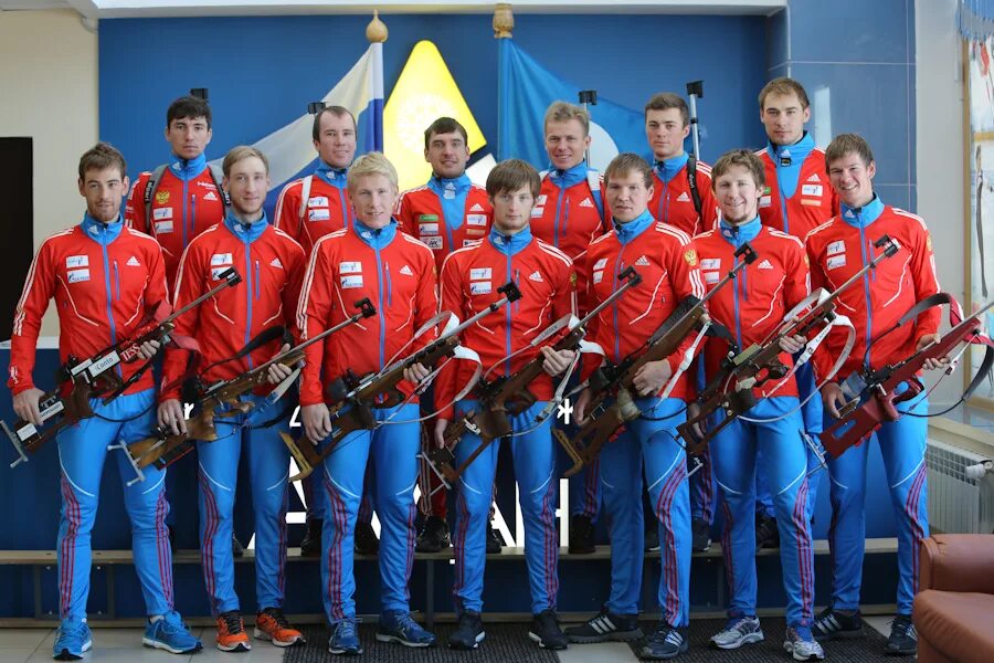 биатлон команды. смешанная эстафета биатлон. биатлон команды. сборная россии по биатлону биатлонисты россии. мужская сборная по биатлону.