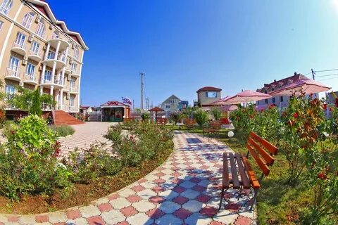 Гостиница в береговом