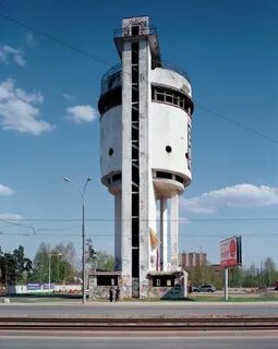 Какая белая башня