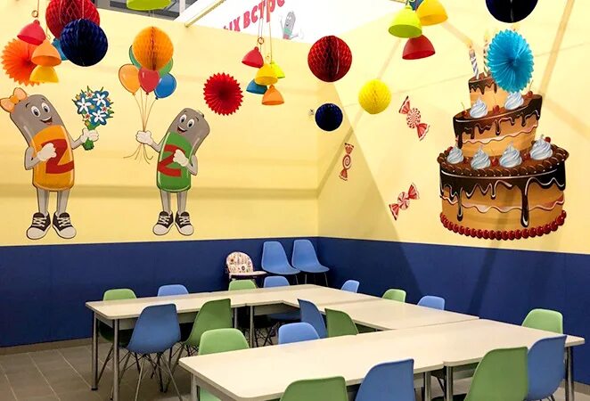 Батутный парк нон-стоп киров. Батутный парк киров грин хаус. Батутный парк киров грин хаус. Грин хаус киров развлекательный центр. Батутный парк киров грин хаус подзарядка.