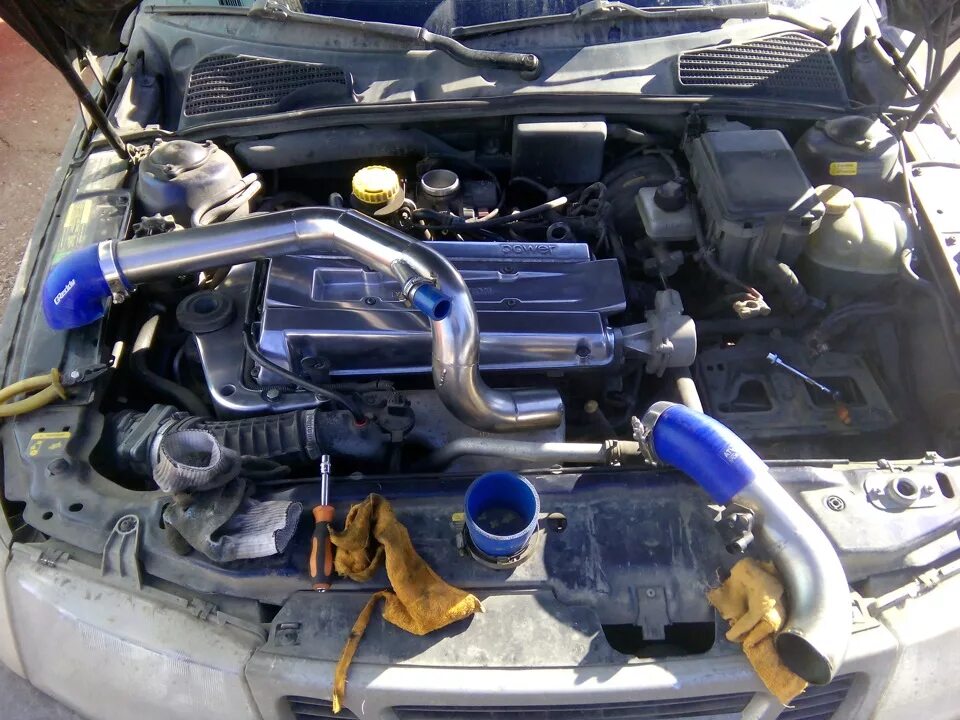 Номер двигателя сааб 9-5 2. Вакуумные трубки сааб 9-5 2. Клапан печки saab 9-5. Сааб 9 5 замена. Фильтр масляный сааб 9-5.