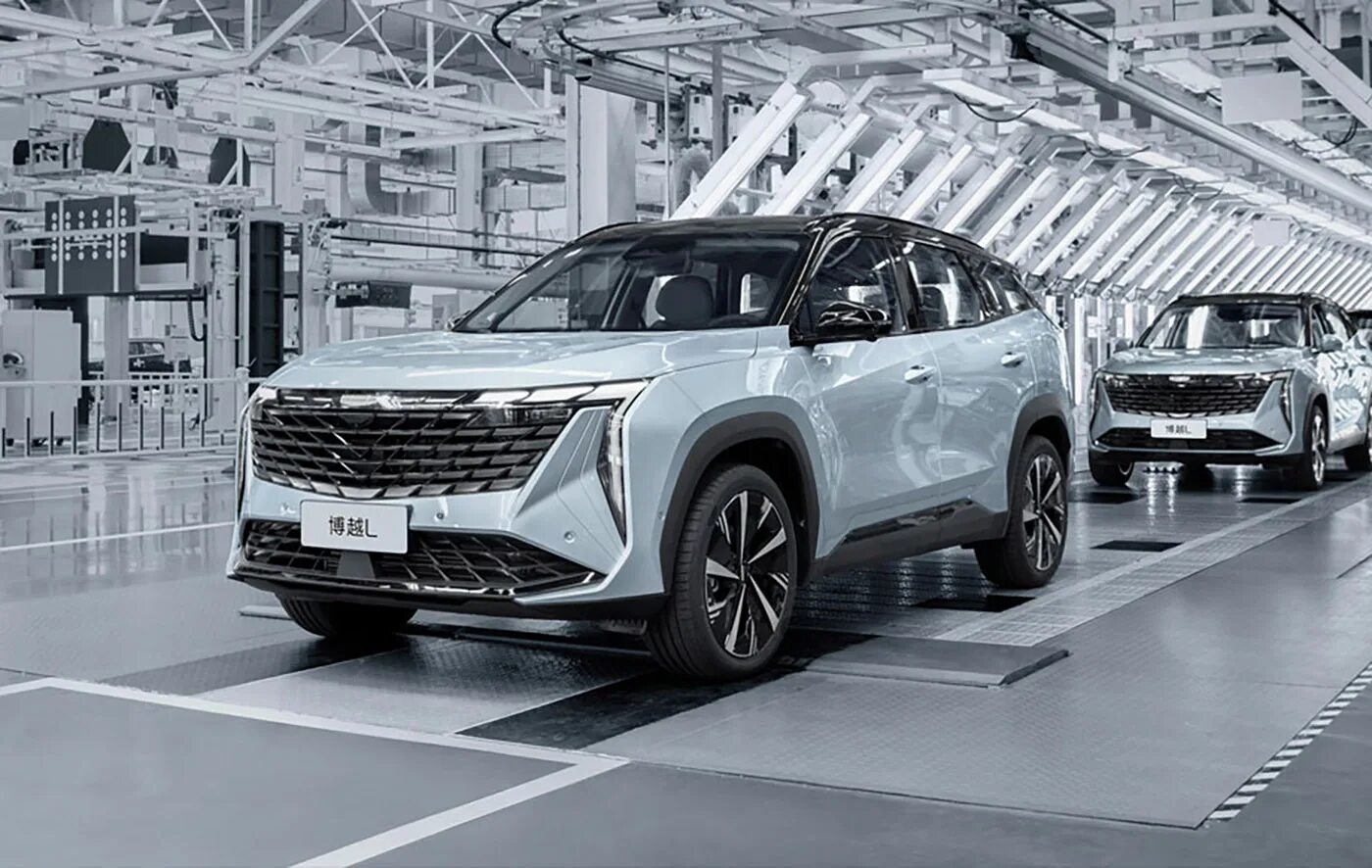 Обзор атлас про 2023. Geely Atlas 2023. Кроссовер Geely Atlas. Geely Atlas 2022. Новый Geely Atlas l 2023.