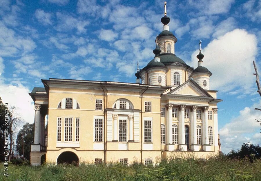 Спасо суморин монастырь тотьма. Суморин монастырь тотьма. Тотемский монастырь вологодская область. Спасо суморин монастырь тотьма. Суморин монастырь тотьма.