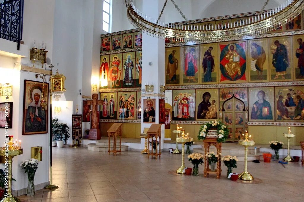 серафима саровского в кожухово. церковь троицы живоначальной в кожухово. храм в кожухово на святоозерской. церковь троицы живоначальной святоозерская. эмблема колледж искусств саратов официальный.