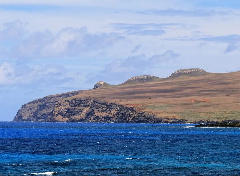 моаи на острове пасхи. национальный парк рапануи. остров чили. остров чили. остров пасхи чили.