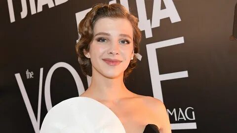 Жаңа тақырыпты жариялау әйелі трафарет