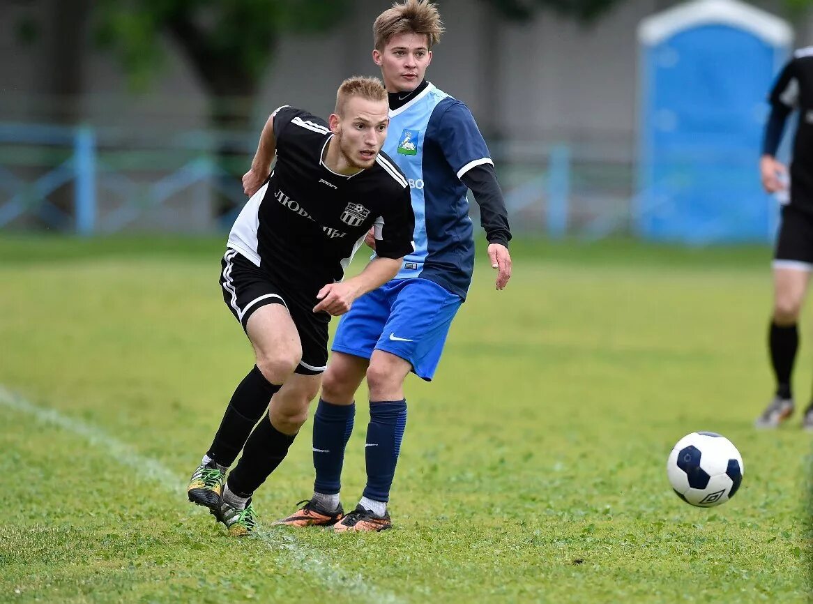 дворовый футбол. люберцы футбол 1993. фк звезда москва. тимирязевец 2004 гр. технологический лицей люберцы стадион.