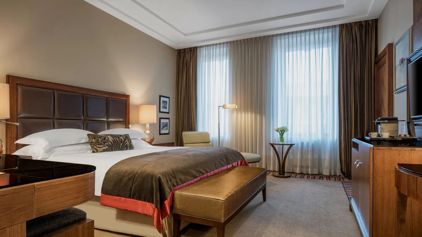 Отель русь в санкт-петербурге. Гостиница адмирал санкт-петербург. Отель санкт-петербург пироговская наб 5/2 санкт-петербург. Работа в отеле в санкт петербурге. Гостиница санкт-петербург в санкт-петербурге.