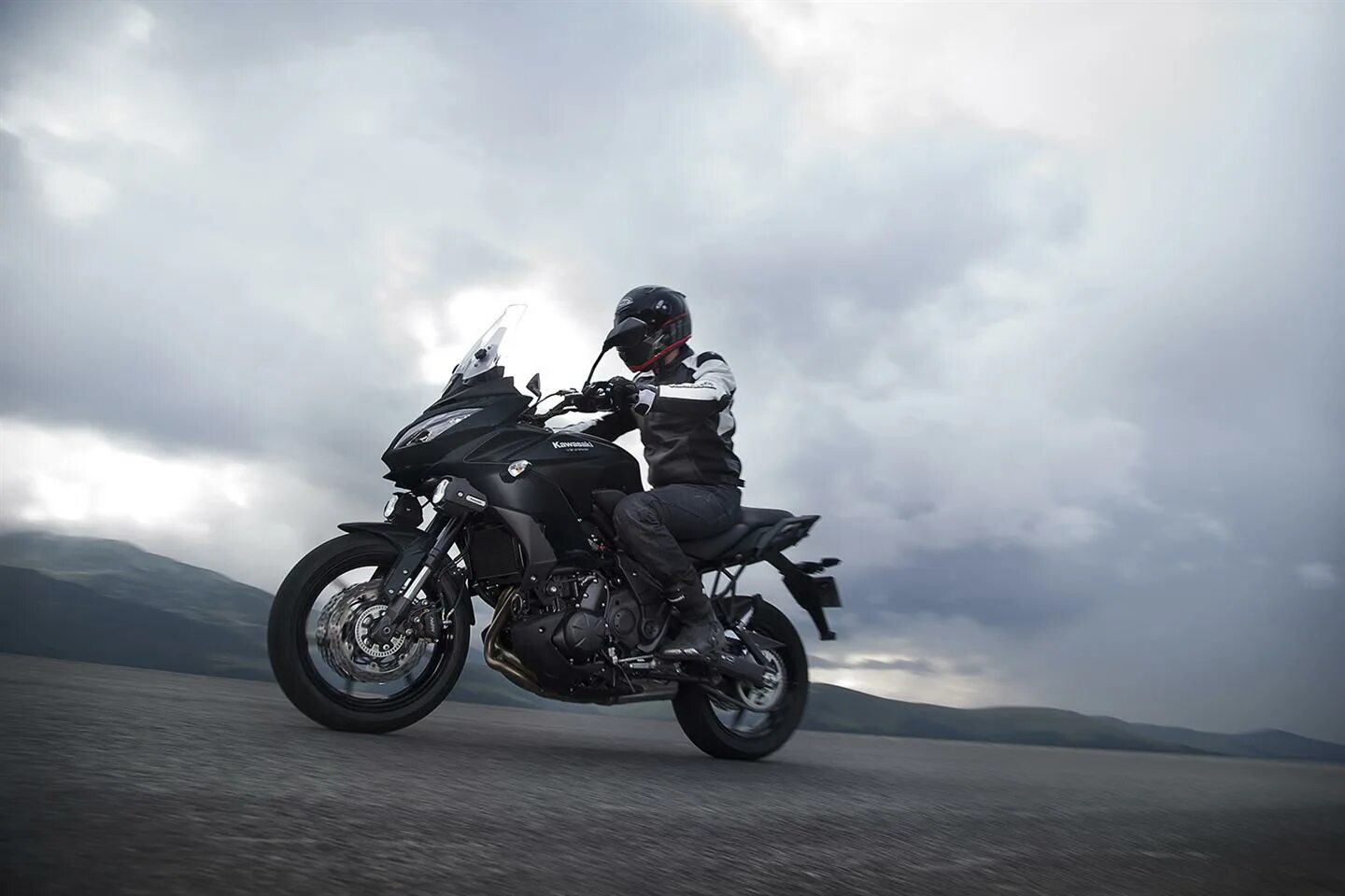 Kawasaki Versys 650 2017. Versys 650 2015. Versys 650 2022. Kawasaki Versys 650 белый. Сем 650