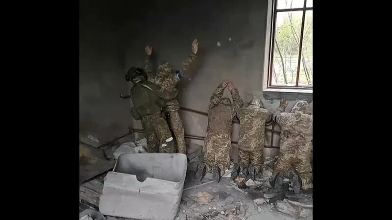 под авдеевкой взяли в плен. всу украины, азов. под авдеевкой взяли в плен. заградотряды на украине. разбили колонну в украине русских десантников.