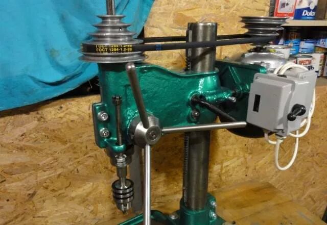 Доработка токарного станка тв 4. Ручка реверса 1а616. Снв-1 сверлильный станок. Реверс станок. Реверс станок.