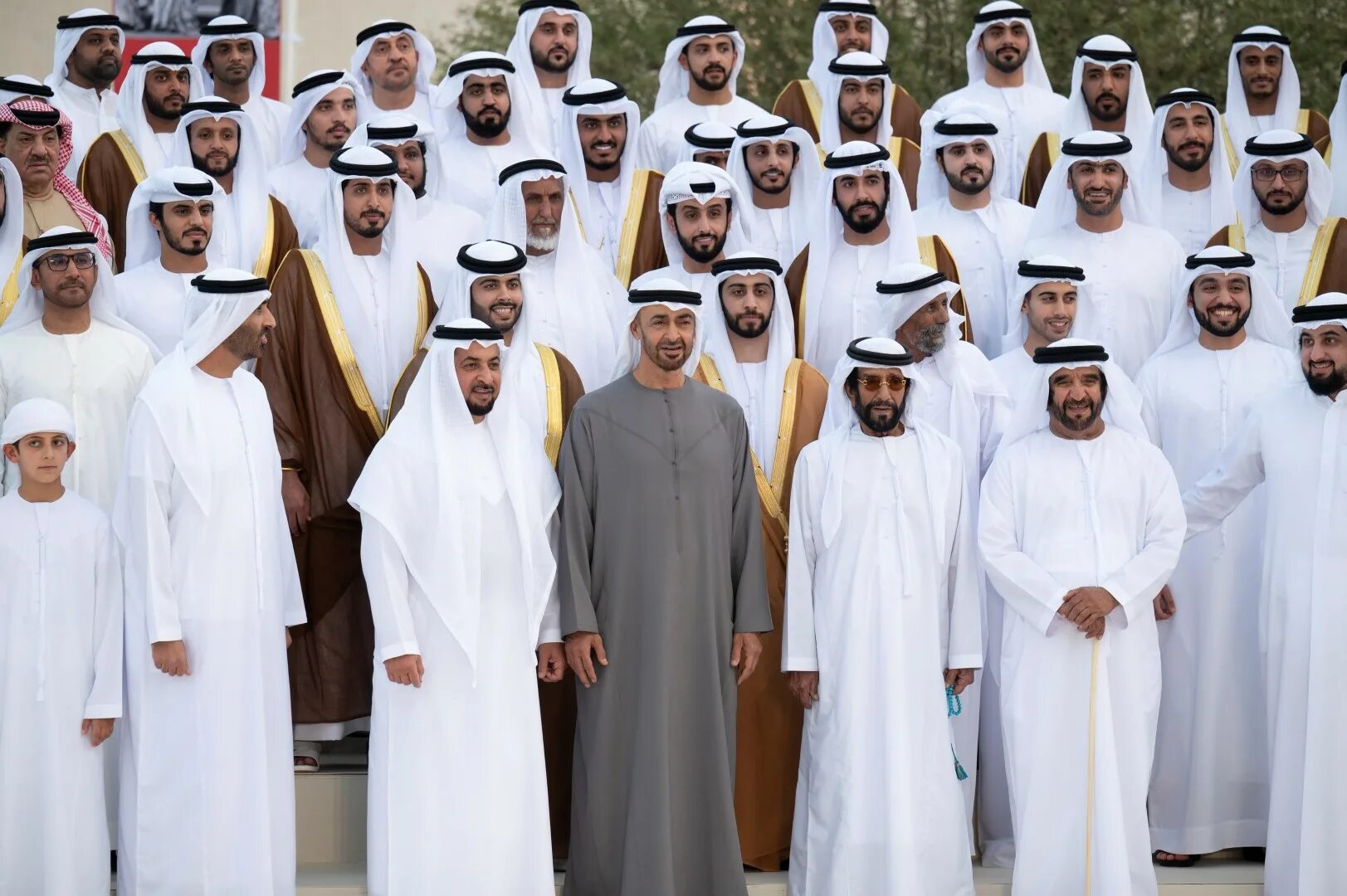Зайеда аль нахайяна. Семья Аль Нахайян. Hazza bin Zayed al Nahyan.