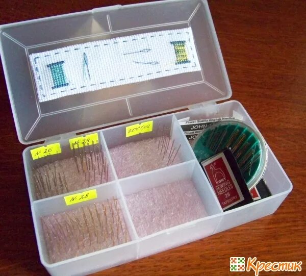 Хранение игл для швейной машины. Органайзер для швейных принадлежностей. Хранить иглу. Хранение иголок для шитья. Хранить иглу.