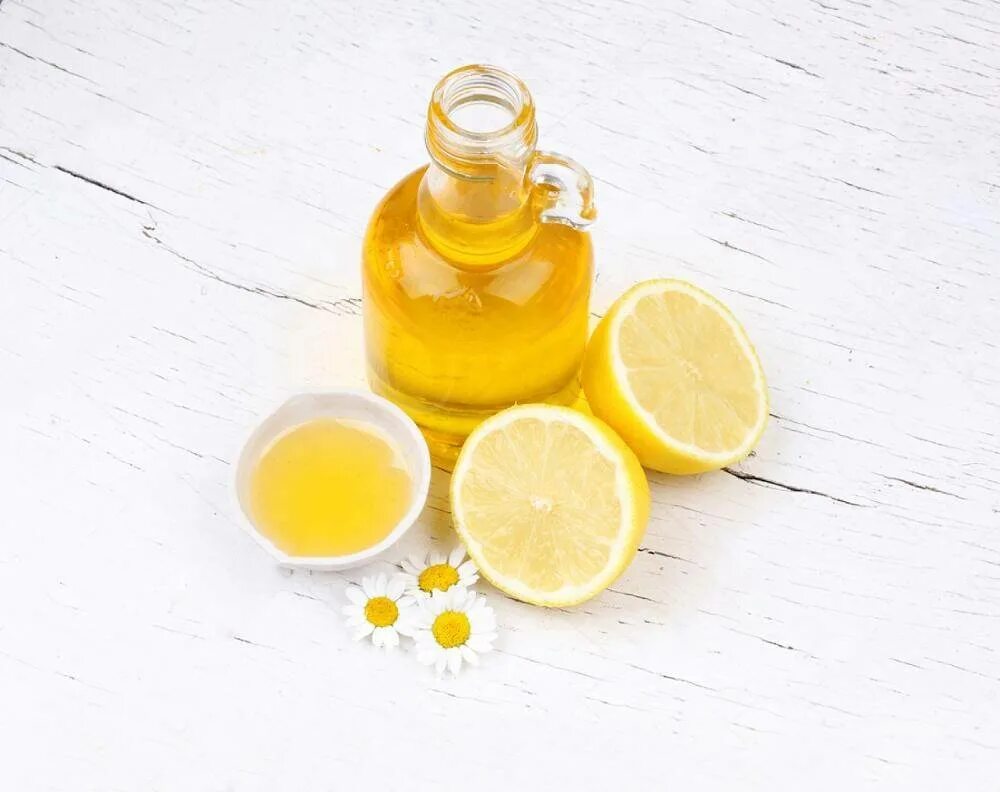 Лимон и растительное масло. Лимоны маслом. Лимонное масло. Лимонное эфирное масло. Мед и растительное масло.
