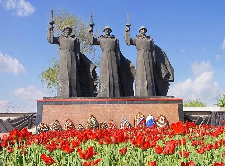 Воронежский плацдарм. Воронежский плацдарм. Чижевский плацдарм воронеж. Воронеж город воинской славы чижовский плацдарм. Памятник чижовский плацдарм в воронеже.