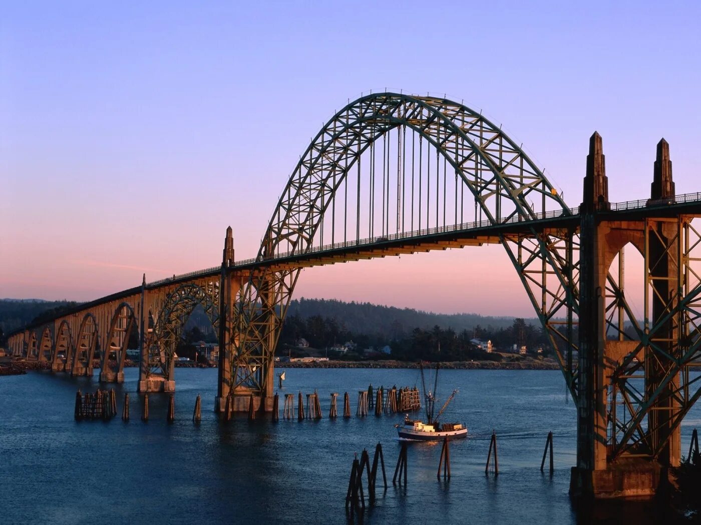 Бридж. Мост Ньюпорт. Орегон мосты. Ньюпорт город в США мост. Yaquina Bay Bridge.