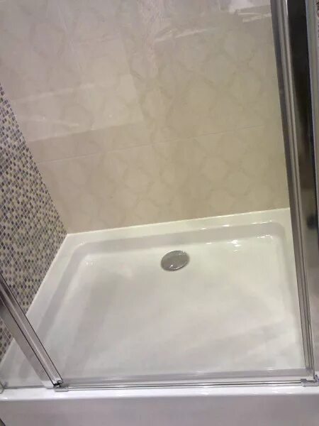 душевая кабина демонтаж. демонтаж экрана душевой кабины.