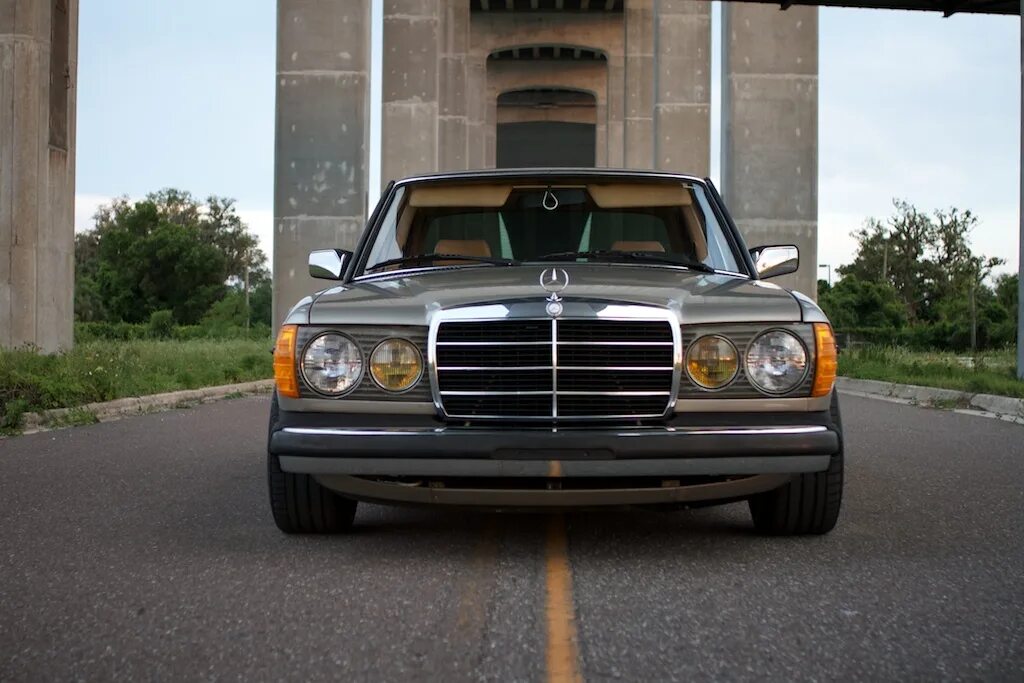Старого 123. Mercedes-benz w123 300d. mercedes-benz w123 300. мерседес бенц w123. mercedes-benz w123, 1977.