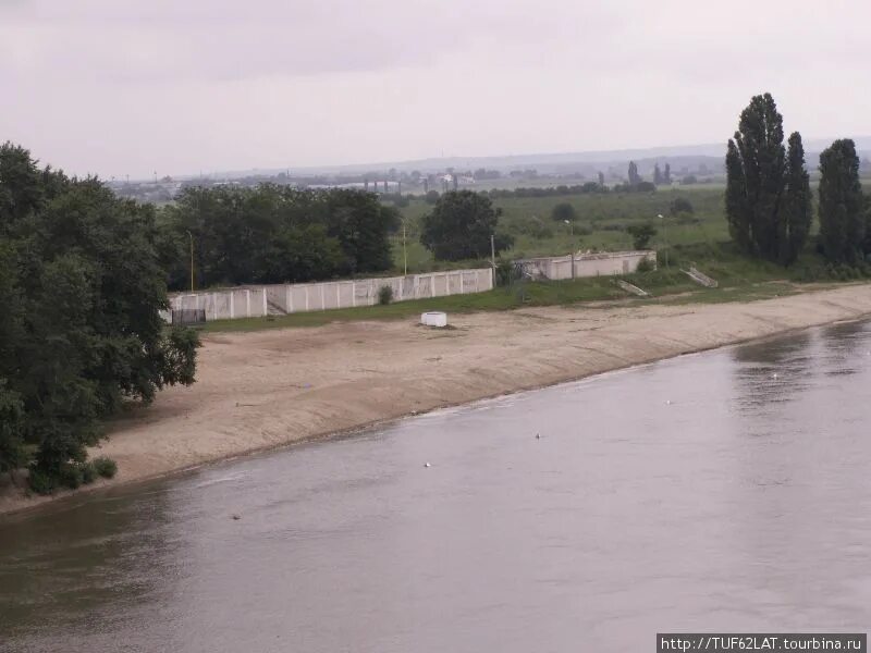 Бендеры днестр. Бендеры днестр. Бендеры набережная пмр. Бендеры река бендеры днестр. Набережная реки днестр бендеры.