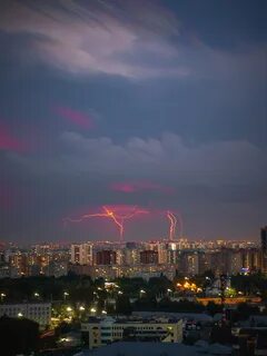 Сейчас над москвой