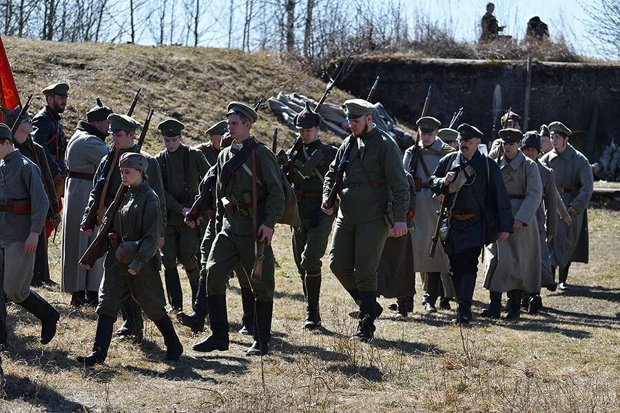 Кронштадт 1921. Кронштадт 1921 сериал. кронштадт 1921 фильм. артиллеристы кронштадтской крепости форма. южной группы войск 1921 кронштадт..