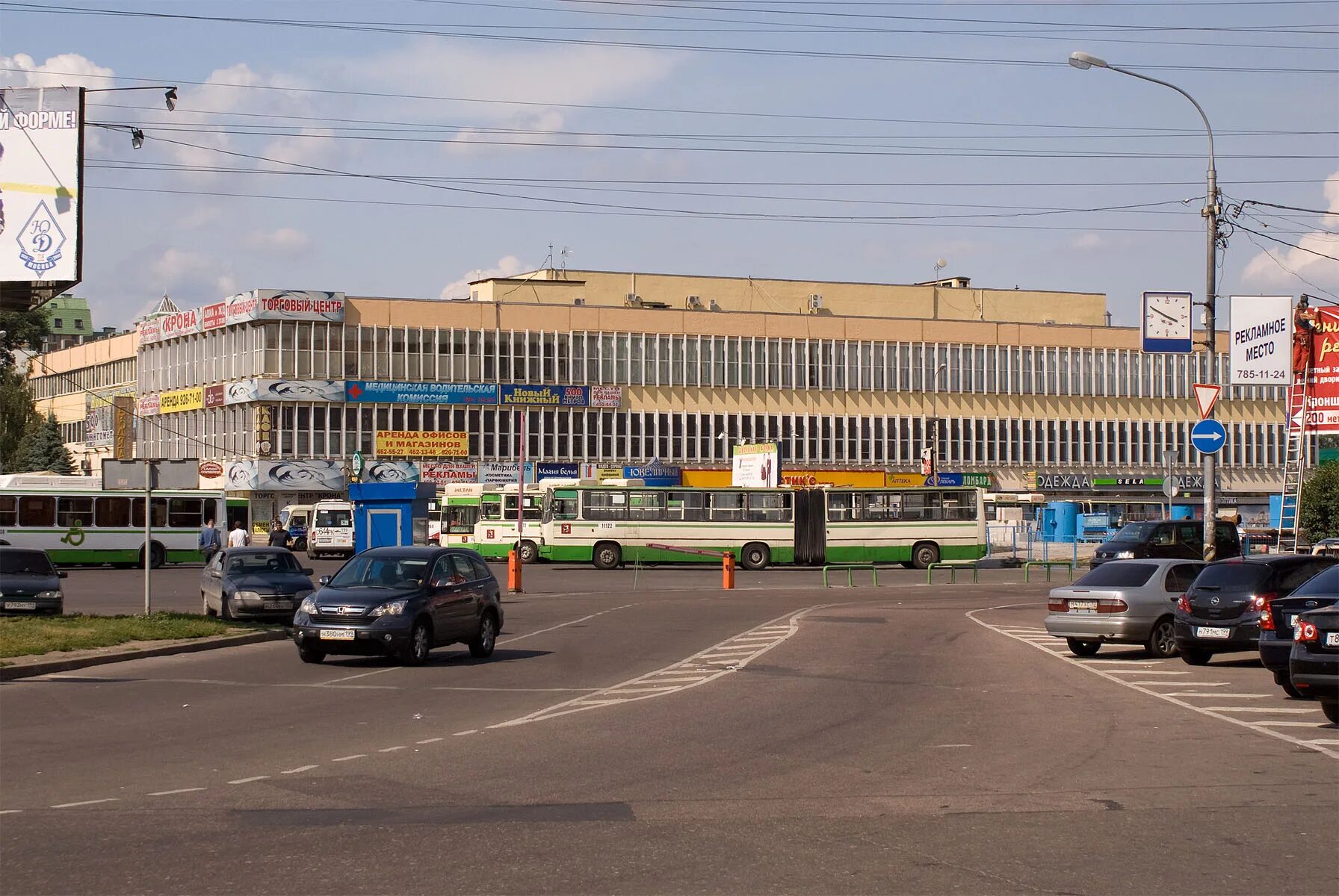 Улицы метро водный стадион