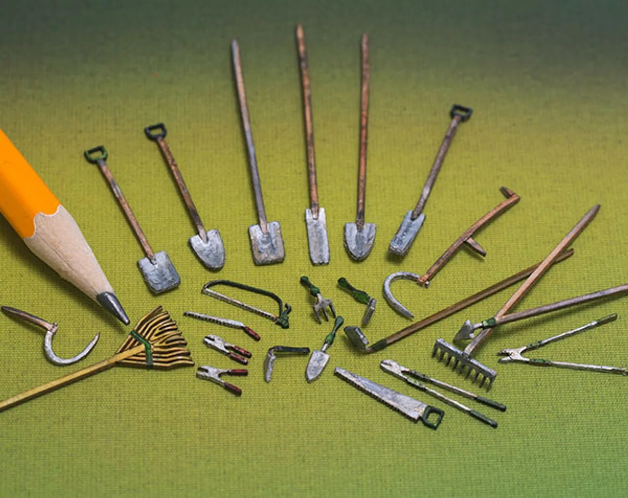 Кукольные инструменты. Кукольный инструмент. Набор инструментов миниатюрный. Кукольная миниатюра инструменты. Кукольный инструмент.