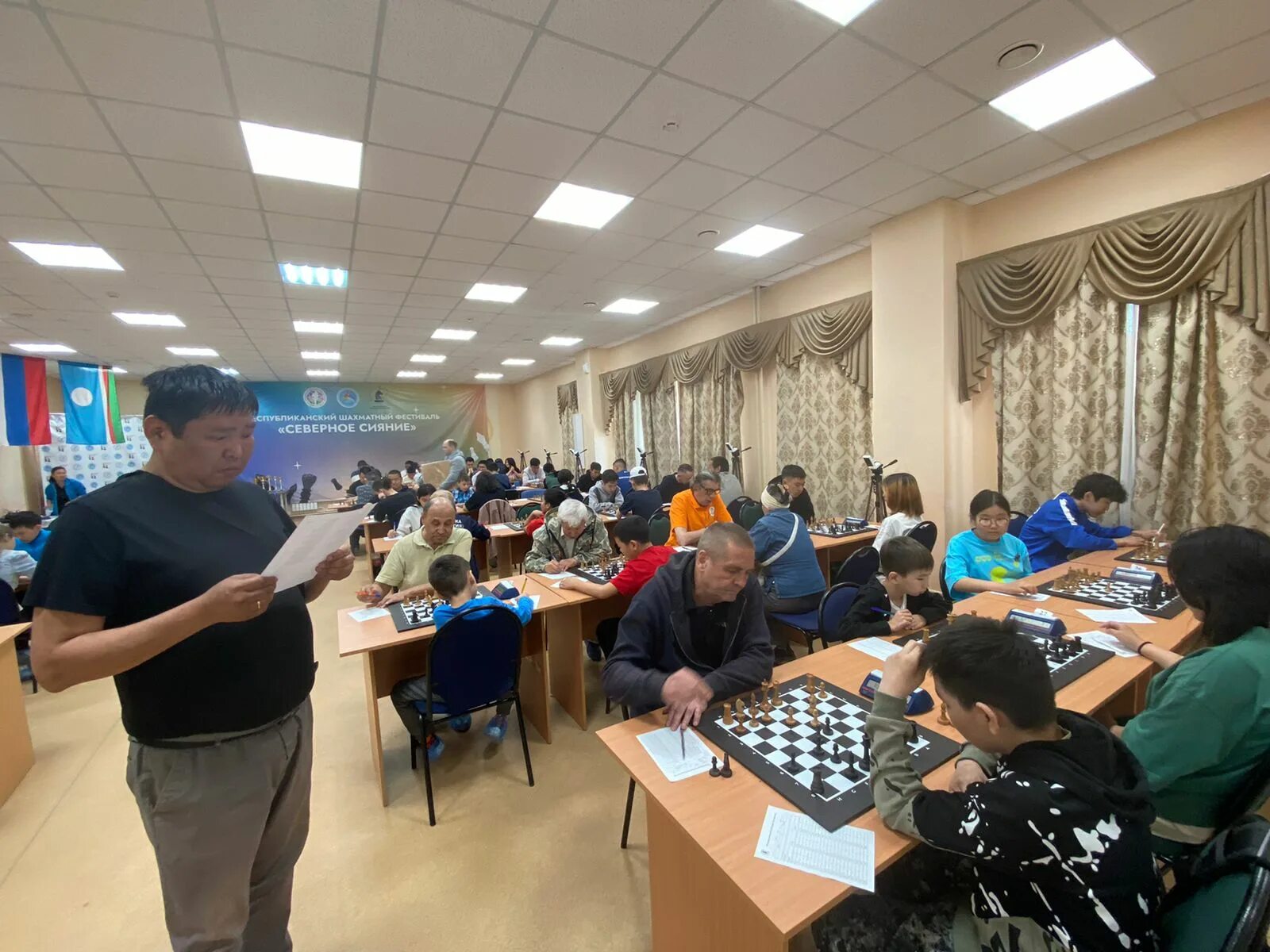 Шахматный турнир в якутске на кубок главы. Турнир по шахматам 2022 в костроме начало. Шахматы якутии. Шахматы якутии. Шахматы в якутском стиле.