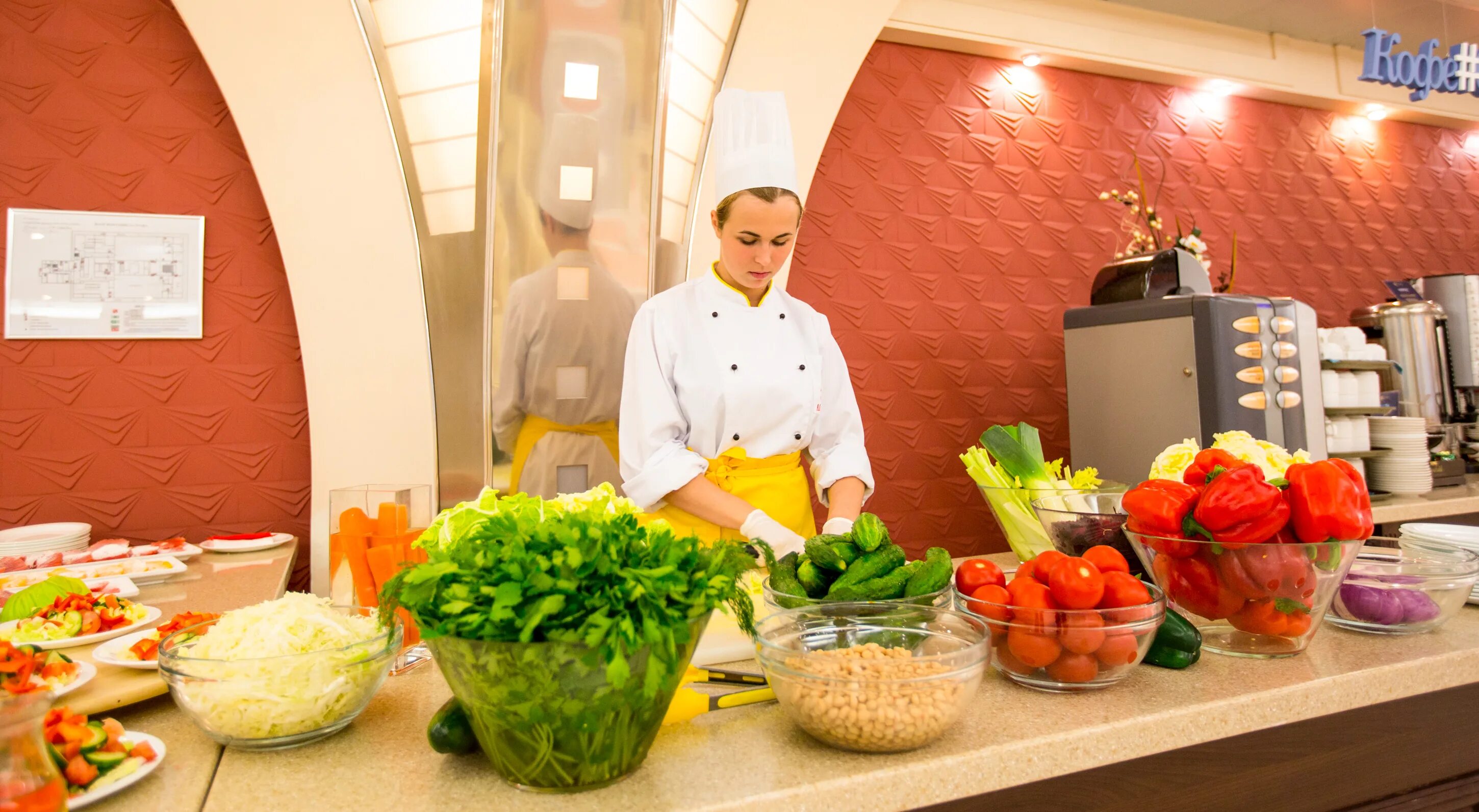 Измайлово бета шведский стол. Отель альфа измайлово шведский стол. шведский стол альфа измайлово. альфа измайлово ресторан. гостиница альфа измайлово питание.