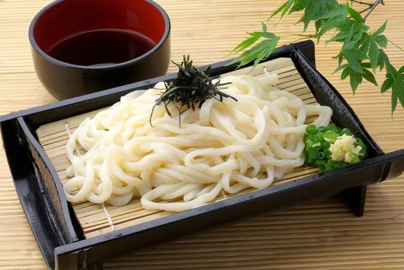 Приготовление японской лапши. Сануки удон. Sanuki Udon японская лапша. Соба удон Сомен. Удон ямакаки.