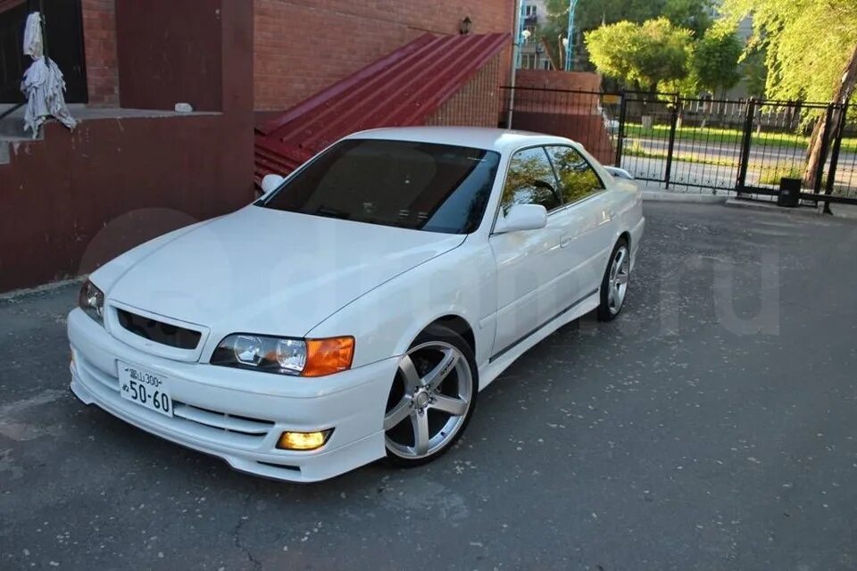 Тюнинг тойоты 100. Тойота Чайзер 100. Тойота Чайзер 100 белый. Toyota Chaser 100 без обвесов. Тойота Чайзер 100 без обвесов.