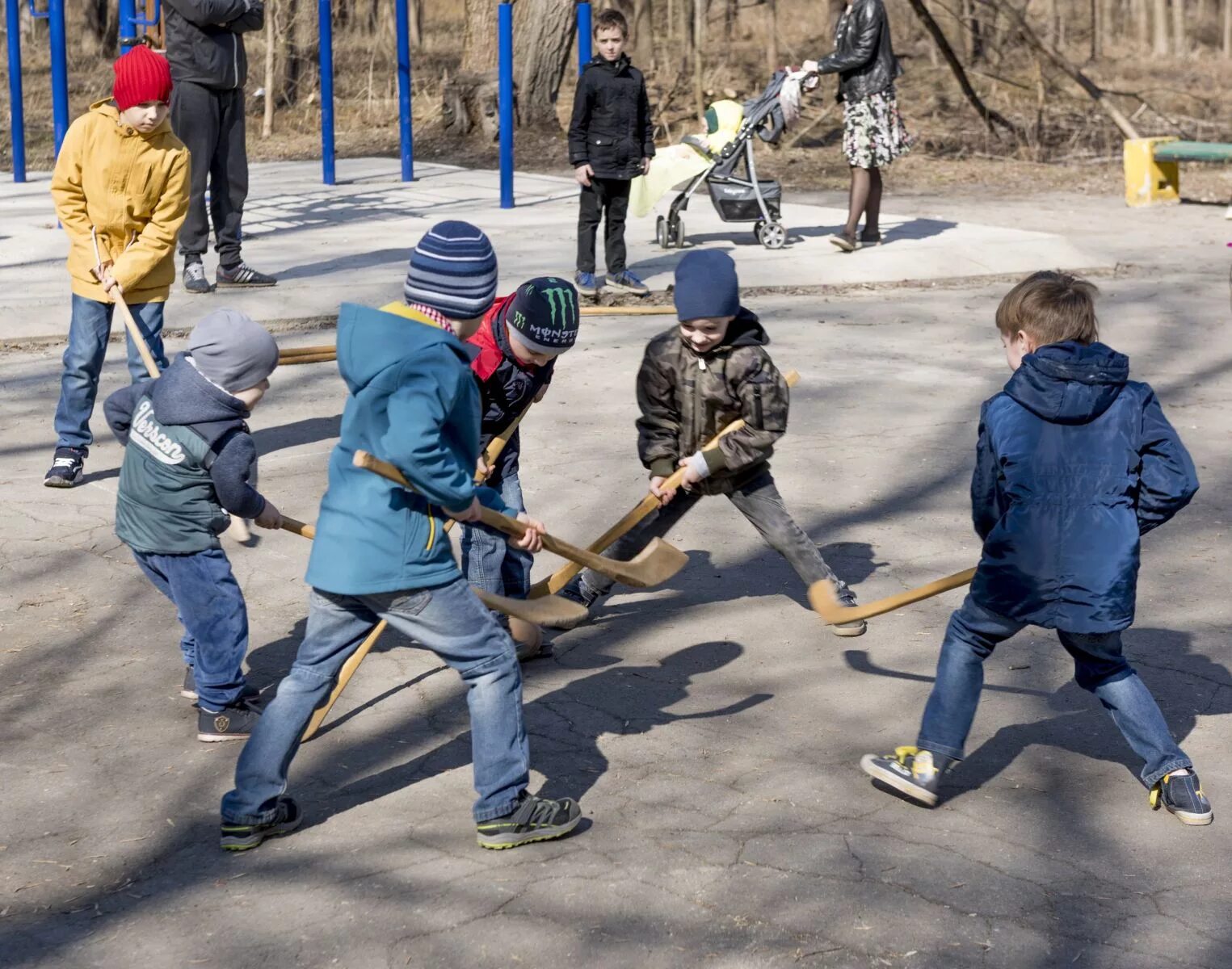 Народная игра Чижик. Чиж (игра). Чижик лапта. Лапта Чиж.