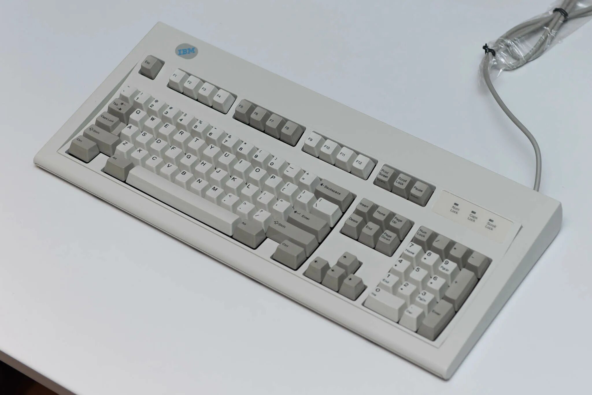 Клавиатура ibm. Клавиатура IBM model m. IBM model m 1986. Механическая клавиатура IBM model m2. IBM model m 122 клавиатура.