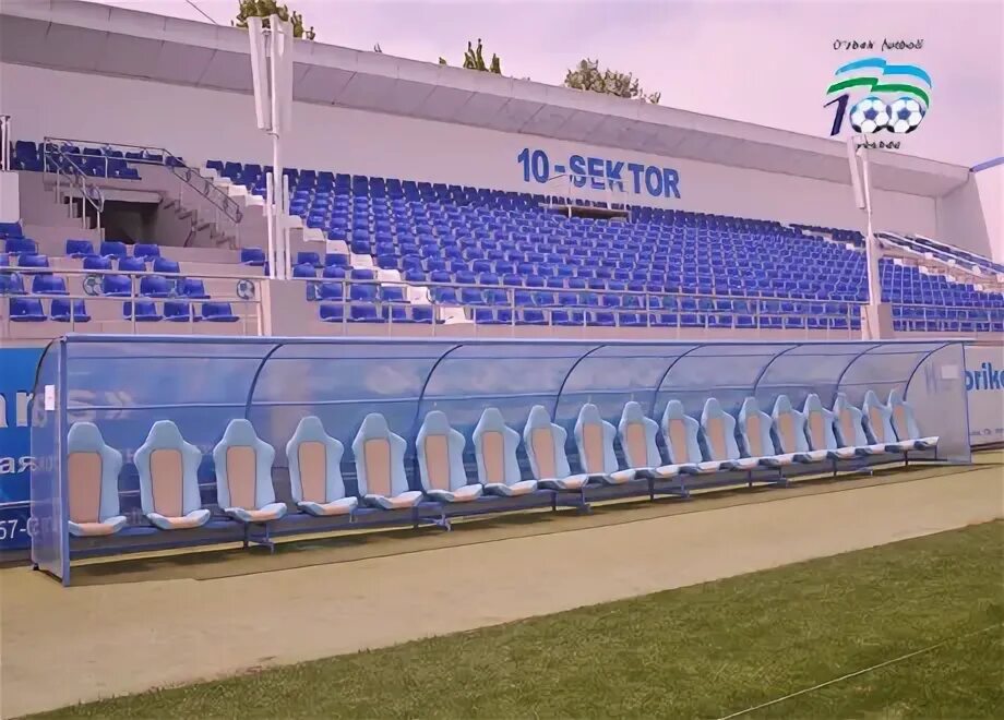 Локомотив ташкент пахтакор. Стадион Локомотив Ташкент. Локомотив Ташкент Stadion. Стадион трактор Ташкент. Бассейн, стадион Локомотив, Узбекистан, Ташкент.