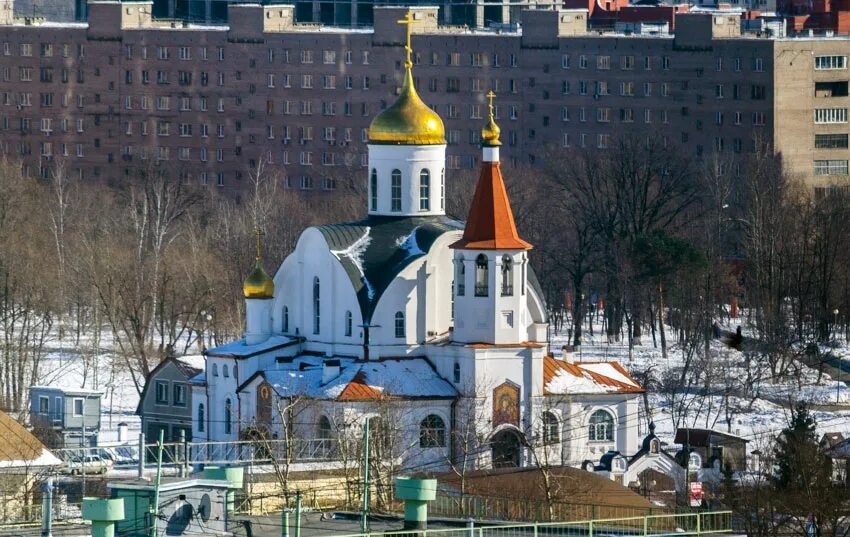 Храм казанской иконы божией матери в реутове. Храм Казанской иконы Божией матери в Реутово. Реутов храм Казанской иконы. Троицкий храм Реутов. Казанская Церковь (Реутов).