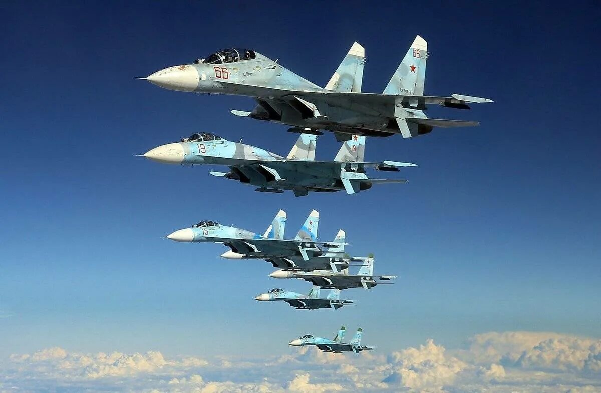 Российские самолеты вкс. Российские самолеты вкс. Фронтовой бомбардировщик су-34. Mig 30. Су 35 вкс.