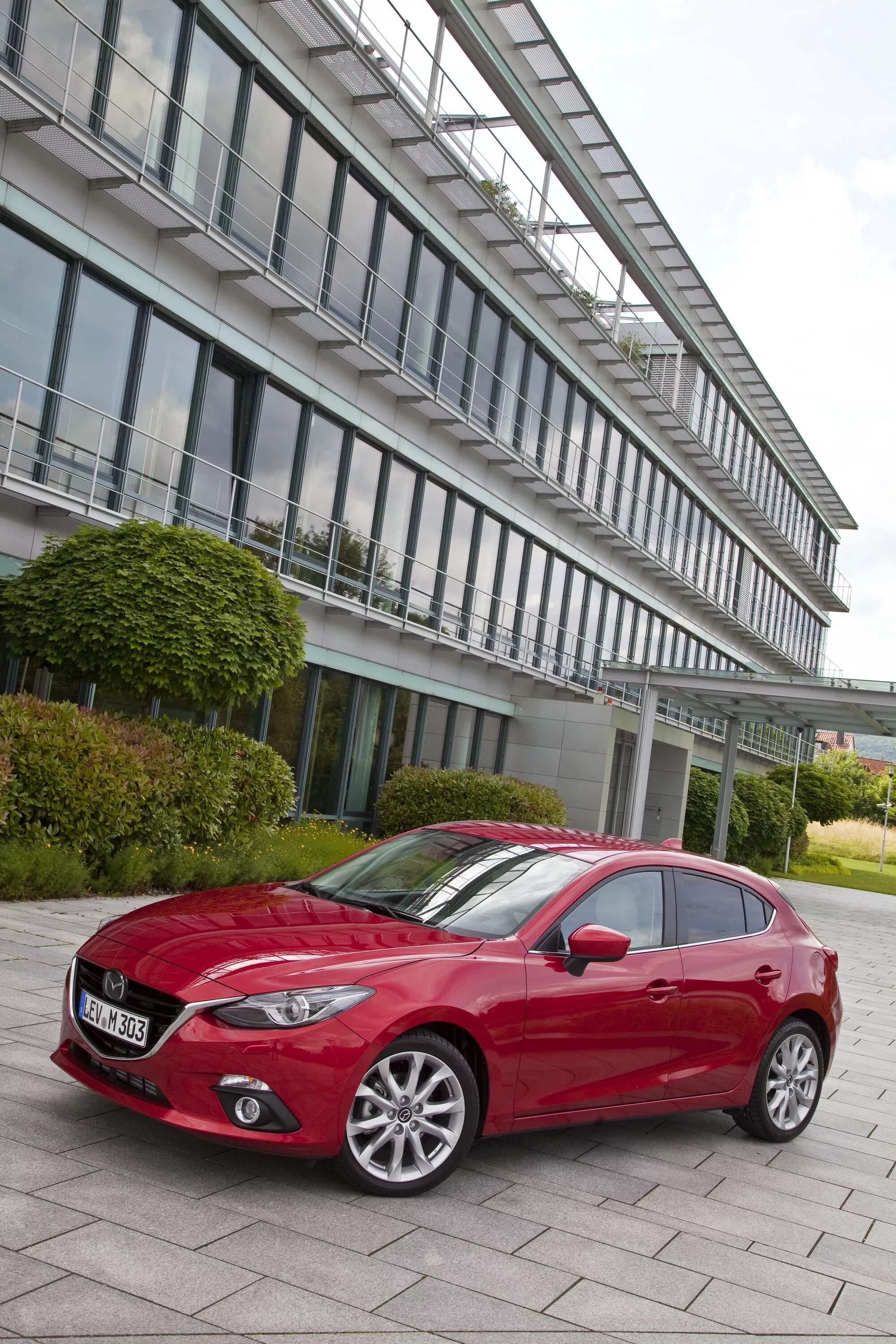 Мазда купить новую цена. Mazda 3. Mazda 3 2013. Mazda 3 2014. Mazda 3 Hatchback.